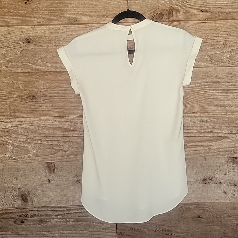 Express Cream Double V Neck Top Size XSmall - Picture 4 of 5